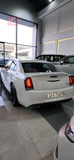 کرایسلەر 300
